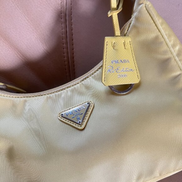 Prada Re-Nylon Re-Edition 2000 Mini-Bag - Picture 5 of 12